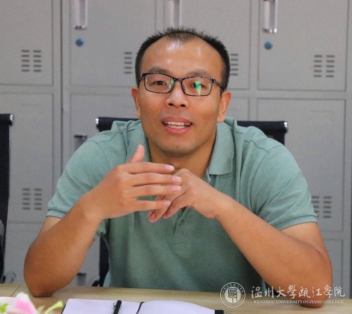 陈.jpg
