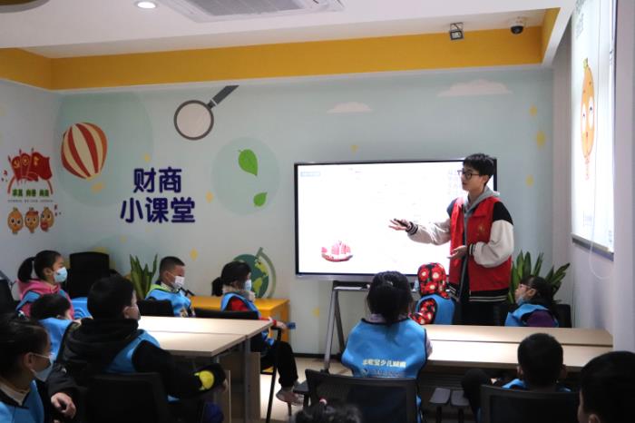 1c03eebcc789483b9921667c9cbd841.jpg