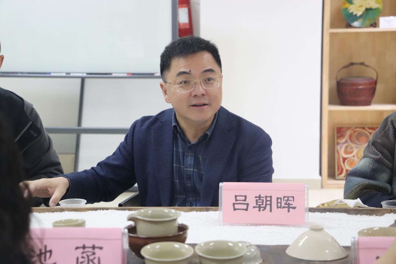 温州理工学院党委副书记吕朝晖讲话.jpg